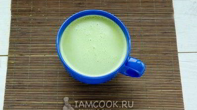 латте с чаем маття и белым шоколадом