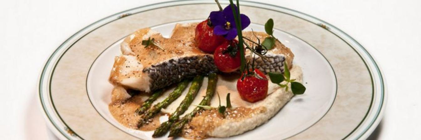 Сибас в молоке с кофейным соусом капучино