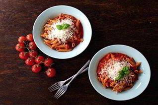 Пенне с водкой и пармезаном