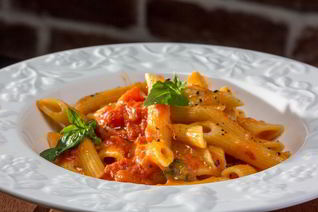 Пенне с водкой