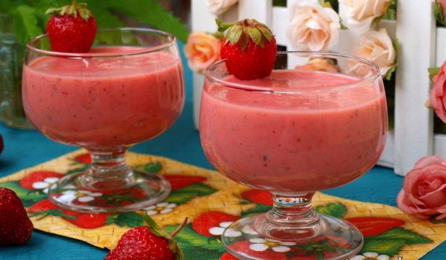 Рецепт клубничного ликера со сгущенкой