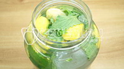лимонад из лимонов с мятой
