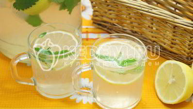 лимонад из лимонов с мятой