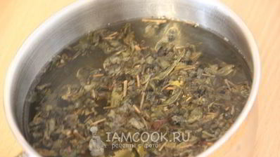 лимонад из зеленого чая с ягодами и фруктами