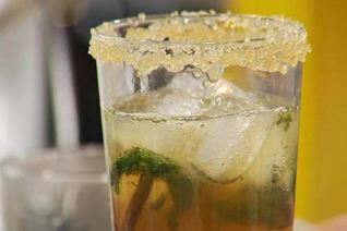 Безалкогольный карамельный коктейль Мохито