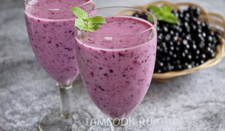 Рецепт кисломолочного коктейля с черникой и овсяными хлопьями
