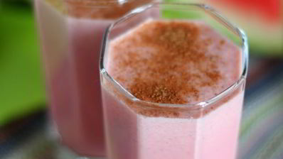 коктейль из арбуза и молока