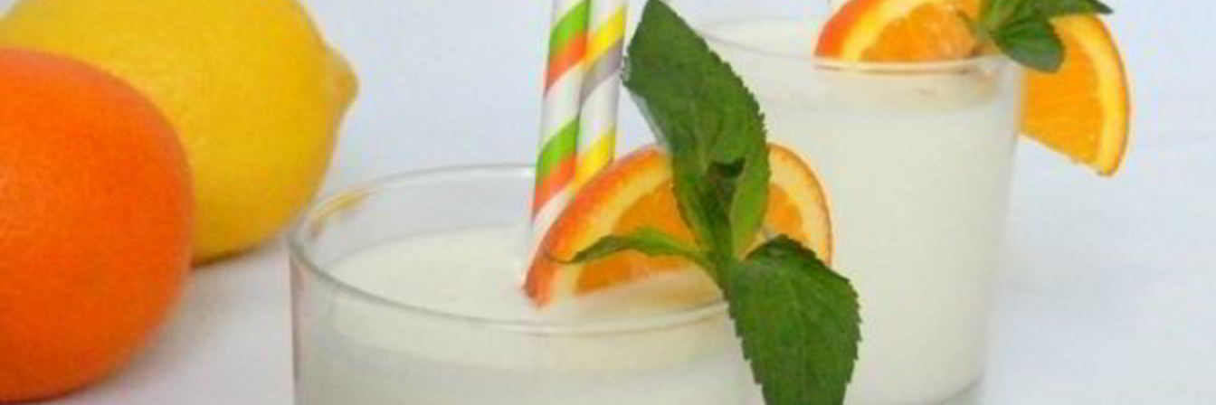 Коктейль из молока с ананасовым соком