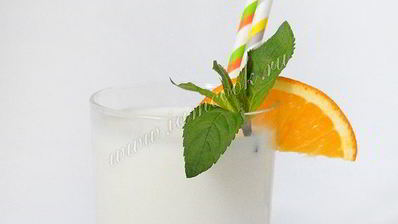 коктейль из молока с ананасовым соком