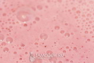 Молочный клубничный коктейль