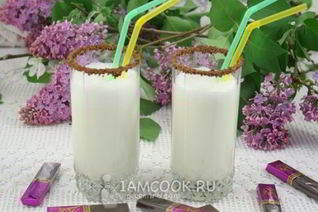 Молочный коктейль с мороженым