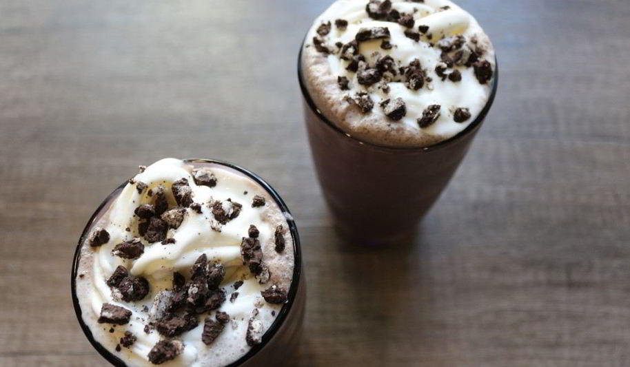 Рецепт молочного коктейля с печеньем орео