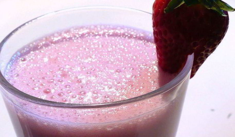 Рецепт самого быстрого клубничного коктейля