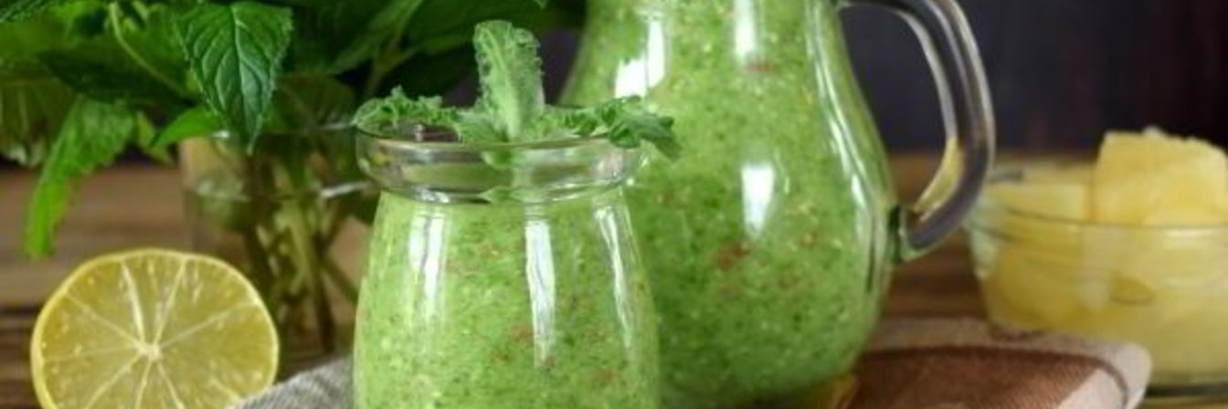 Ананасово-мятный смузи с фисташками