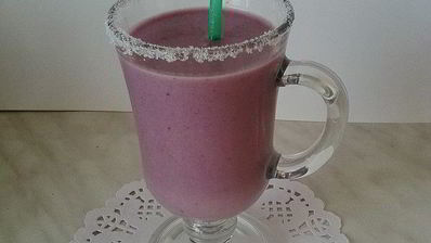 бананово-черничный смузи