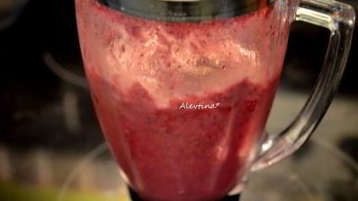 гранатово-ягодный смузи