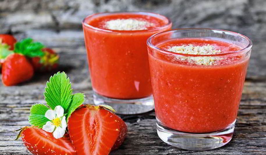 Рецепт клубнично-орехового смузи