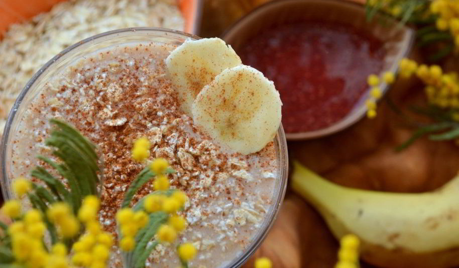 Рецепт смузей из банана и земляники