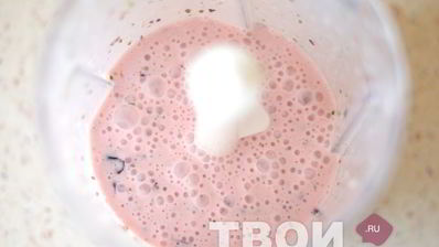 смузи из черной смородины и мяты