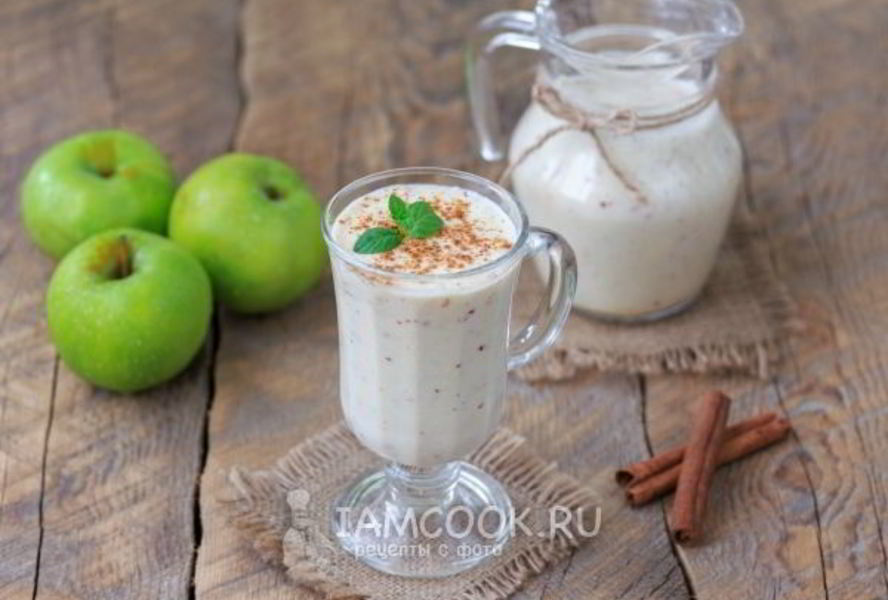Смузи из кефира и яблока