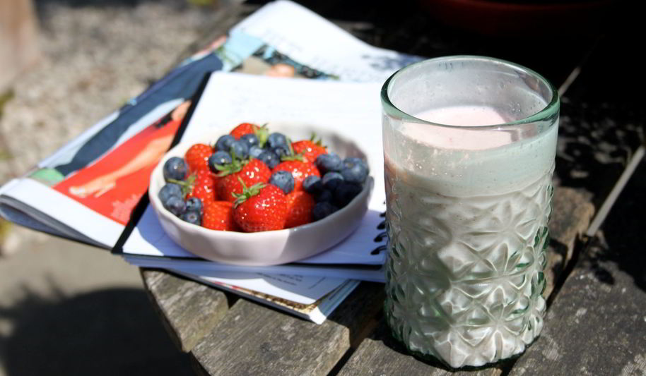 Рецепт смузей из клубники и банана