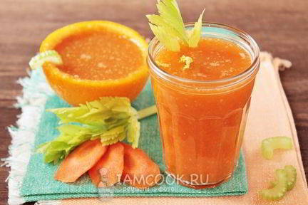 Смузи из моркови и сельдерея