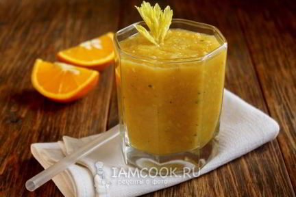 Смузи из сельдерея и апельсина