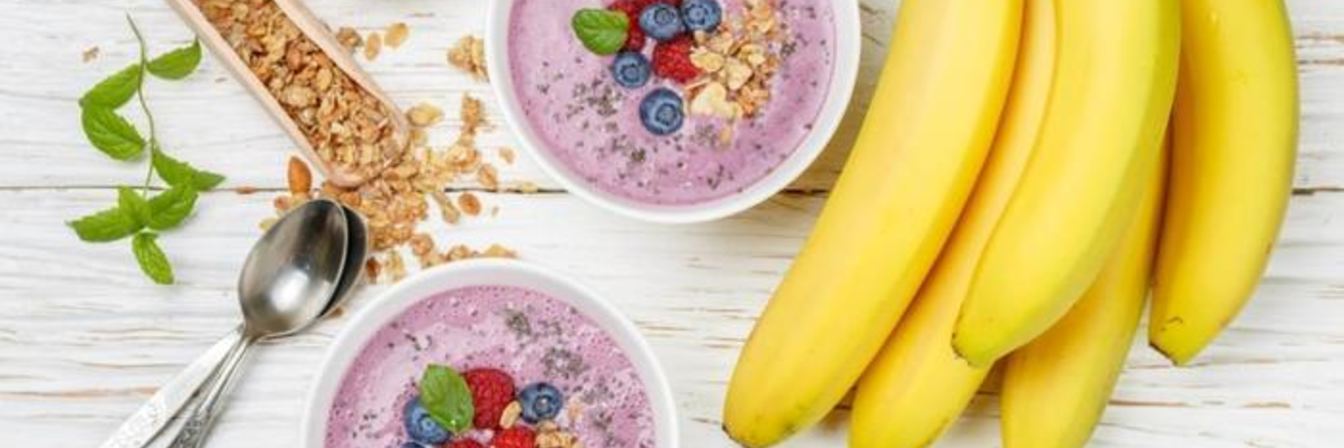 Смузи из свежих ягод с кефиром