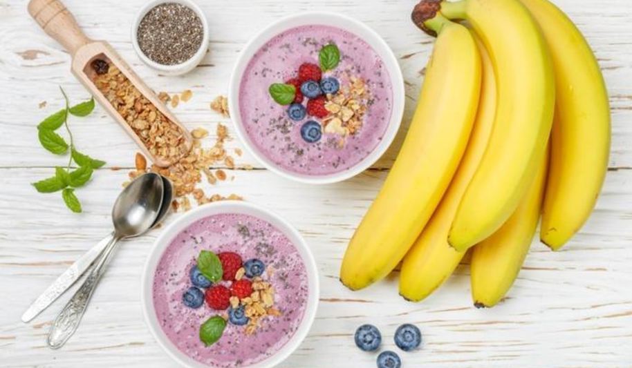 Рецепт смузей из свежих ягод с кефиром