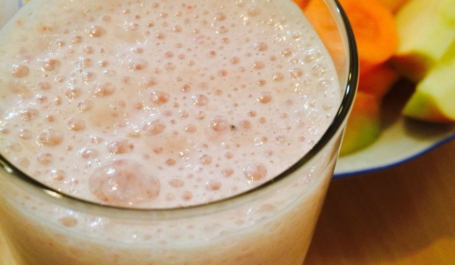 Рецепт смузей из замороженных фруктов с овсяными хлопьями