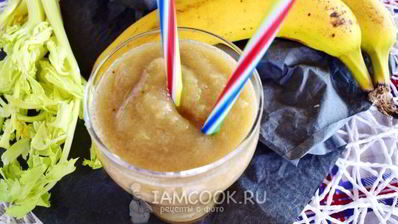 смузи с ананасом и сельдереем