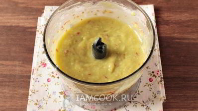 смузи с авокадо и сельдереем