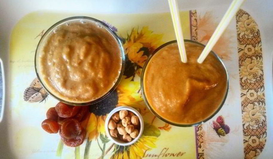 Рецепт смузей с бананами и курагой