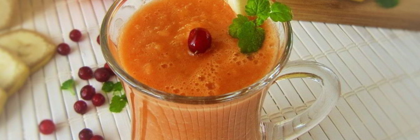 Смузи с бананом и морковным соком
