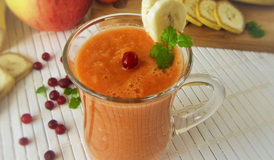 Рецепт смузей с бананом и морковным соком