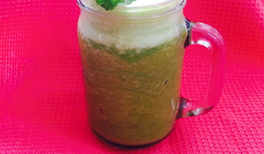 Рецепт смузей с дыней, манго, щавелем и базиликом