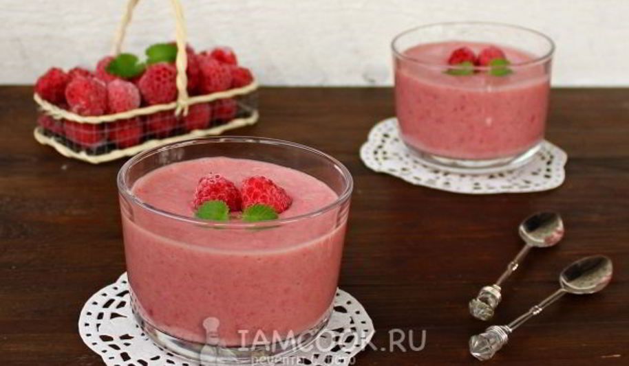 Рецепт смузей с малиной и бананом