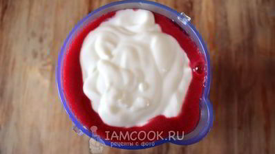 смузи с малиной и черешней