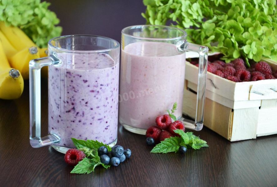 Смузи с овсяными хлопьями бананом