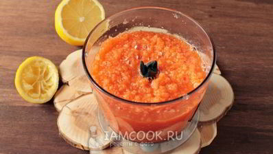 смузи с яблоком, морковью и имбирем