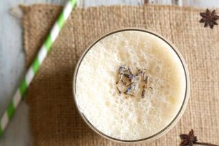 Смузи с жасмином и персиком