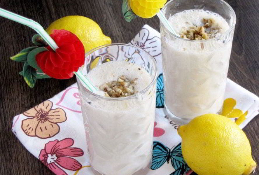 Смузи В бананово-лимонном Сингапуре