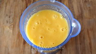 тропический смузи с консервированным манго и ананасом