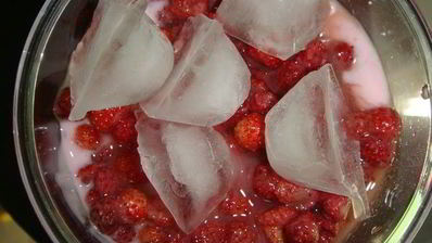 земляничный смузи с мюсли