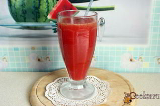 Пряный томатно-сельдереевый сок