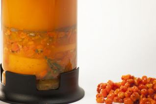 Теплый облепиховый напиток