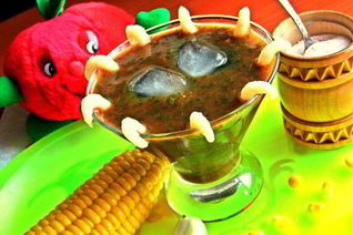 Томатно-шпинатный напиток