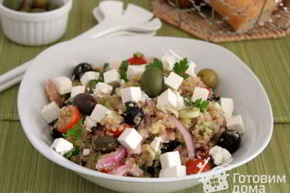 Греческий салат Хориатики с киноа