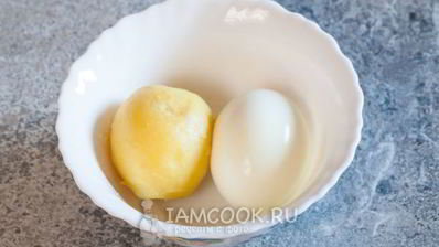 греческий салат с сухариками