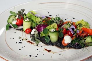 Греческий салат в новом стиле